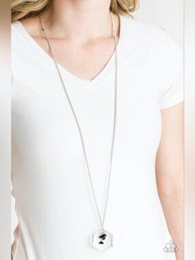 Chicly Geocentric Necklace